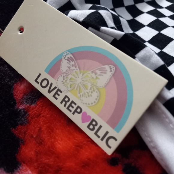 Love Republic - Picture 5 of 7